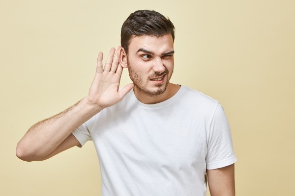 متى يتحسن السمع بعد عملية ترقيع طبلة الاذن